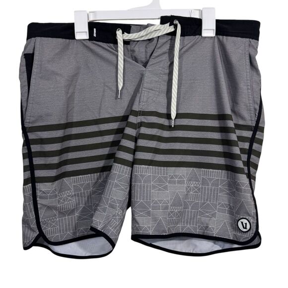 Vuori Grey Striped Athletic Hybrid Cruise Board Short Swim Trunks - Picture 1 of 4